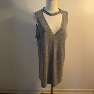 Truly Madly Deeply Sleeveless Top with Choker Neckline and V Cutout